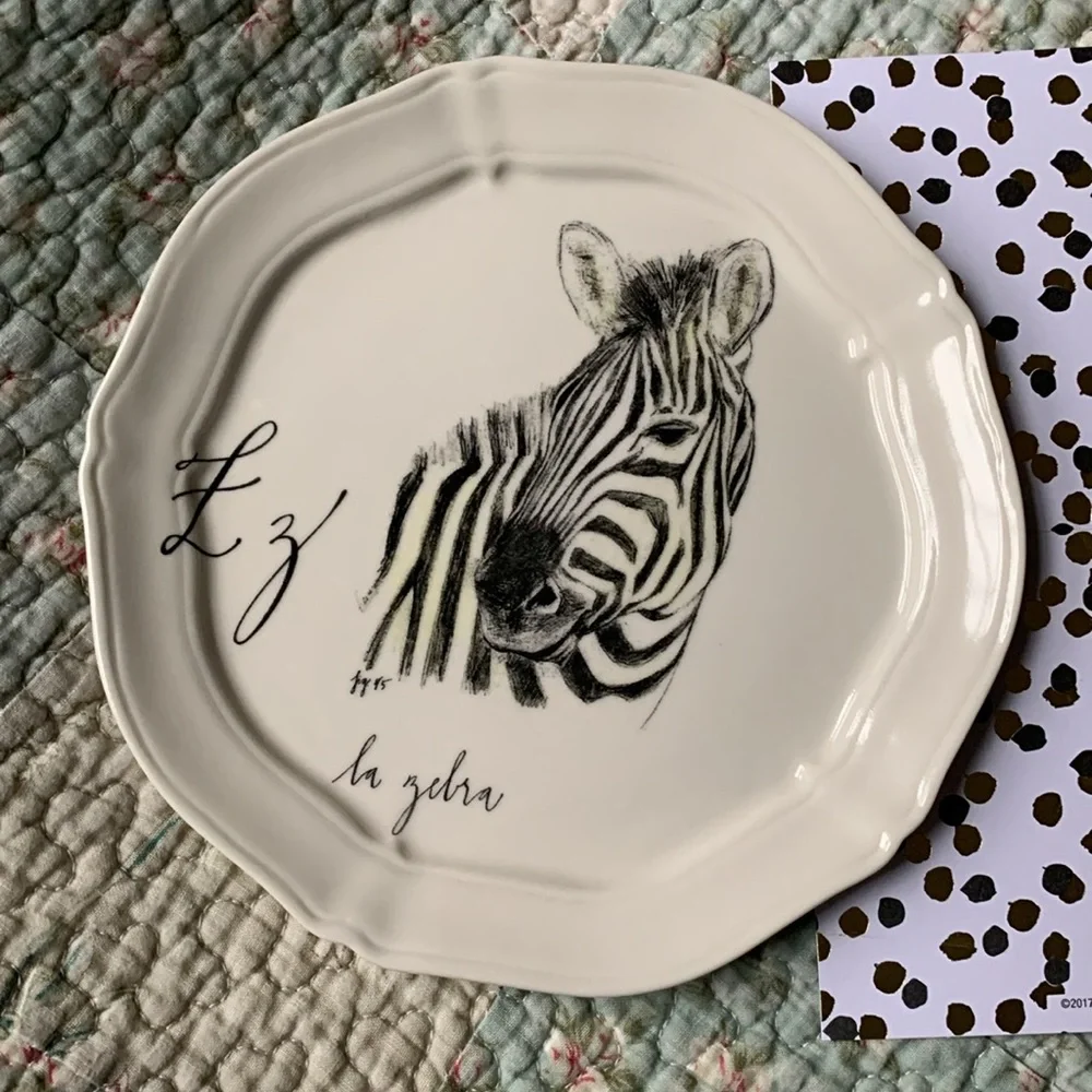 🦓 ZEBRA Very Rare Anthropologie Calligrapher Monogram Canape Plate Z La Zebra